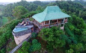 Batu Hill Villa